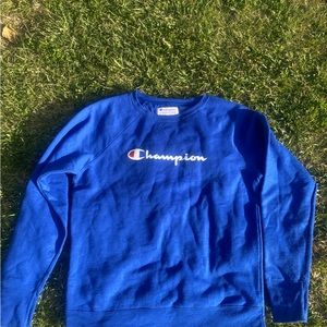 Well taken care of , no flaws.